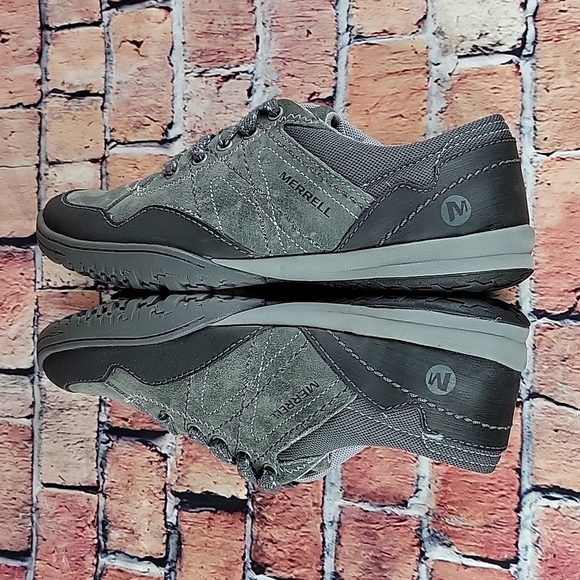 MERRILL PERFORMANCE FOOTWEAR, WOMANS SIZE 5.5 EUC - Picture 6 of 11